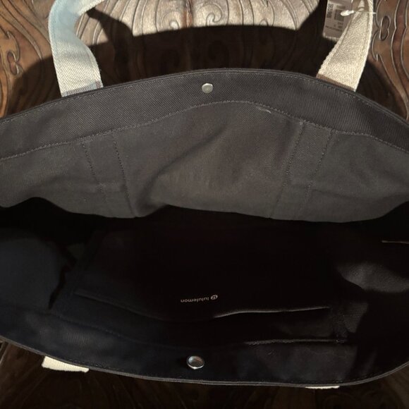 Lululemon Daily Multi-Pocket Canvas Tote Bag 20L - NEW NWT - Black/White Opal - Picture 8 of 10